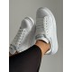 Beyaz gümüş detaylı kalın taban spor ayakkabı 