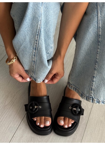 Siyah platform taban terlik