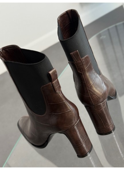 Acı kahve krokodil baskılı bot