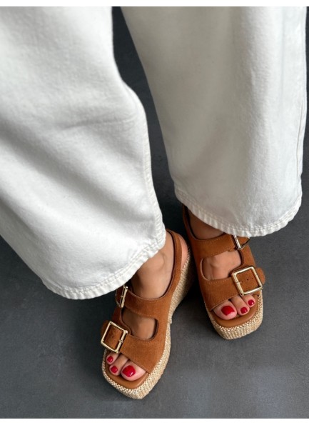 Taba dolgu topuk sandalet 