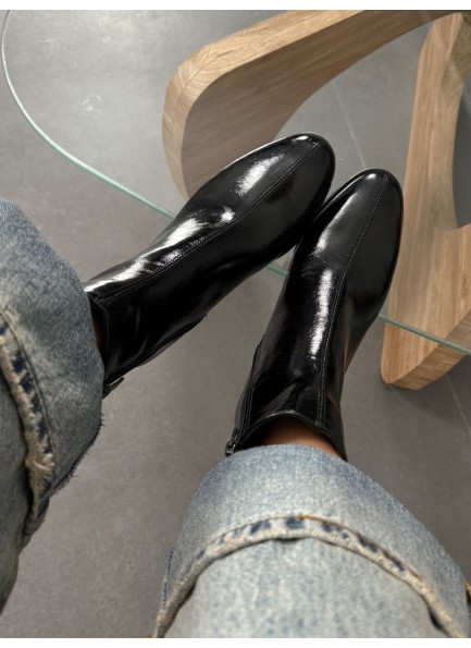 Siyah rugan topuklu bot 