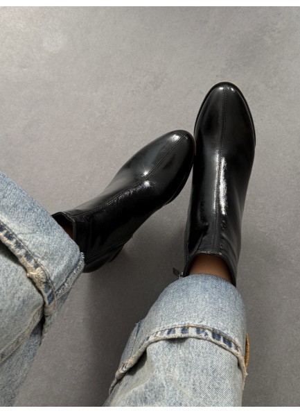 Siyah rugan topuklu bot 