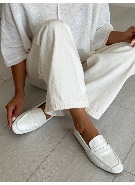 Beyaz ince taban loafer 