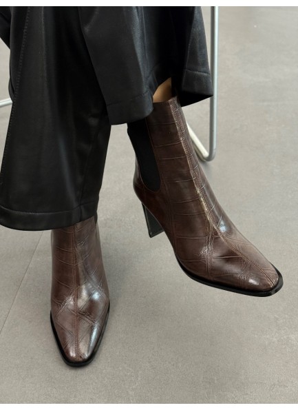 Acı kahve krokodil baskılı bot