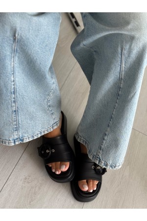 Siyah platform taban terlik