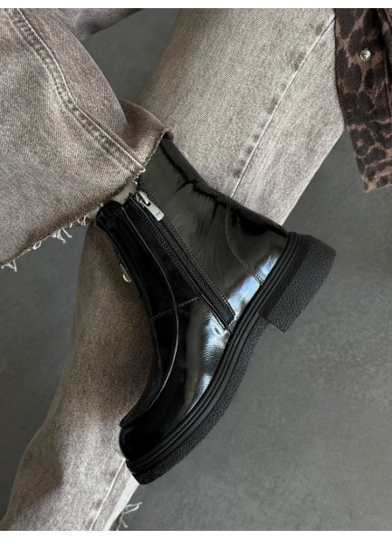 Siyah rugan hakiki deri bot