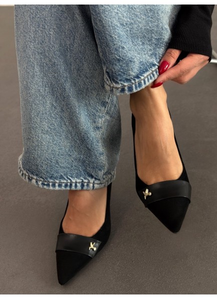 Siyah süet stiletto