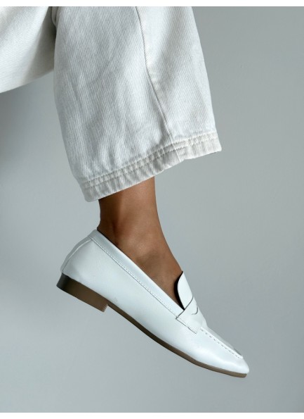 Beyaz ince taban loafer 