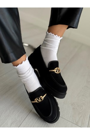 Siyah süet aksesuarlı loafer 