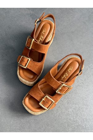 Taba dolgu topuk sandalet 