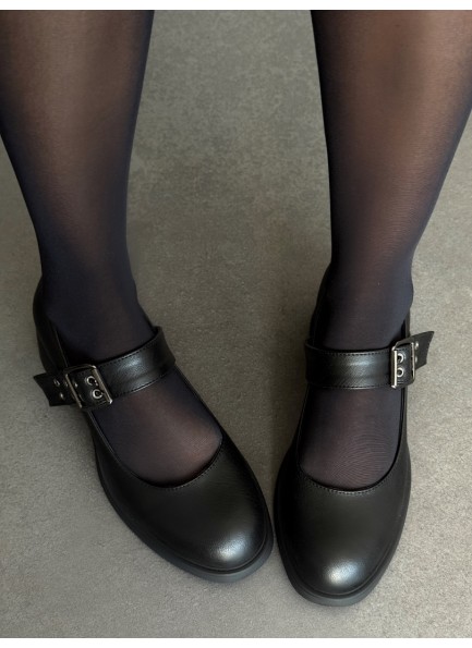 Siyah mat deri topuklu ayakkabı 