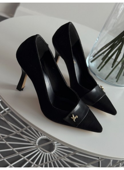 Siyah süet stiletto
