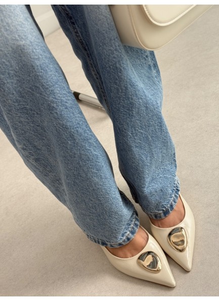 Bej gold tokalı topuklu ayakkabı 