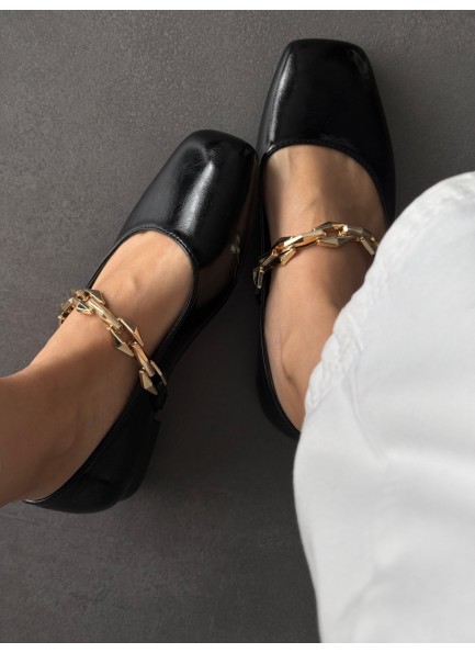 SC0062 Siyah küt kalıp gold aksesuarlı babet