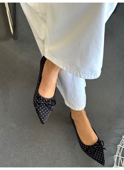 Puantiyeli siyah Stiletto