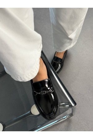 Siyah rugan tokalı loafer 