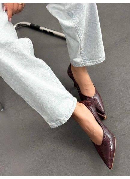 Siyah rugan stiletto