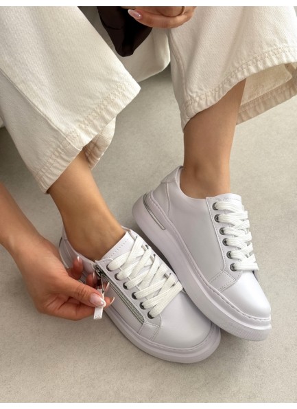 Beyaz yanı fermuar detaylı spor ayakkabı