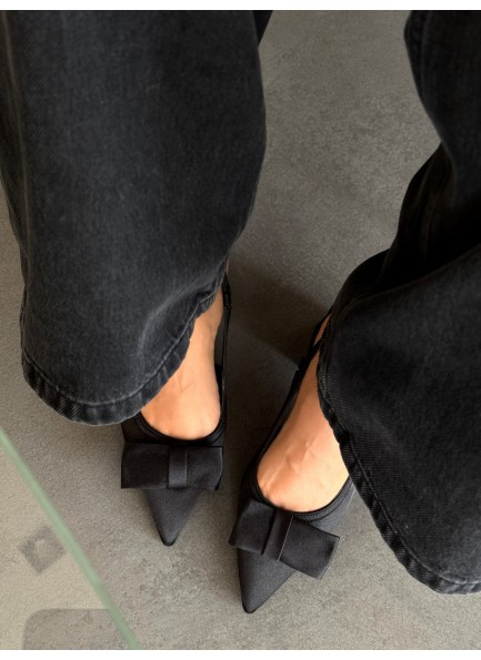 Fiyonklu mat saten topuklu ayakkabı 