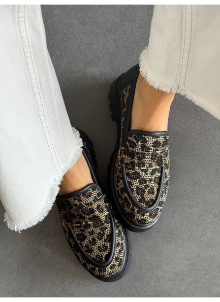 Leopar taşlı loafer ayakkabı 