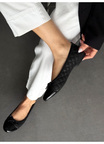 SC0061 Siyah hakiki deri fiyonklu babet