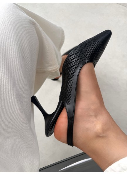 Siyah lazer kesim topuklu ayakkabı 