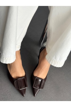 Acı kahve tokalı topuklu ayakkabı 