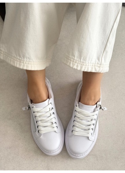 Beyaz yanı fermuar detaylı spor ayakkabı