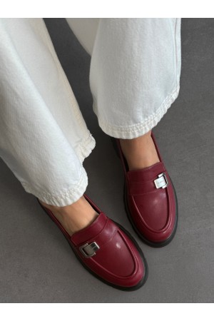 Bordo aksesuar detaylı loafer ayakkabı 