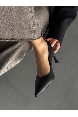 Siyah hakiki deri stiletto