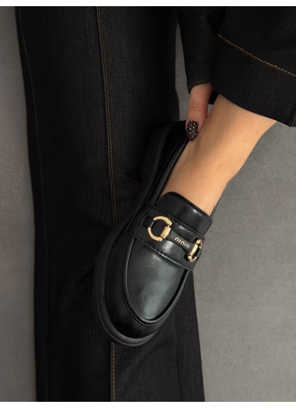 Siyah tokalı loafer ayakkabı 