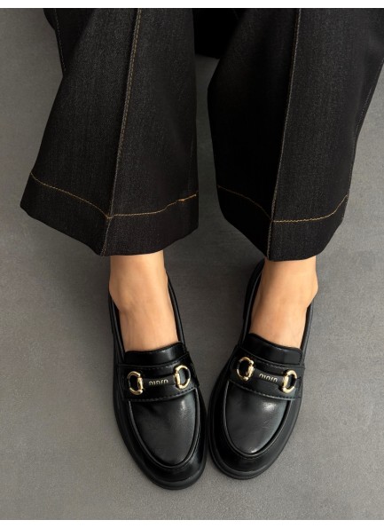 Siyah tokalı loafer ayakkabı 