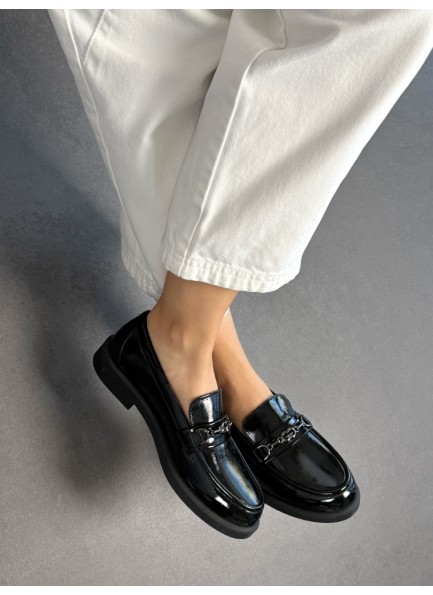 Siyah rugan tokalı loafer 