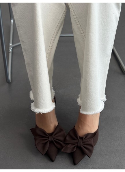 Acı kahve fiyonklu topuklu ayakkabı 