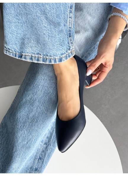 Lacivert hafif topuklu ayakkabı 