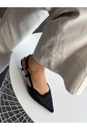 Siyah pullu topuklu ayakkabı 