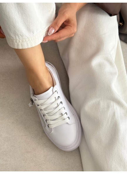 Beyaz yanı fermuar detaylı spor ayakkabı