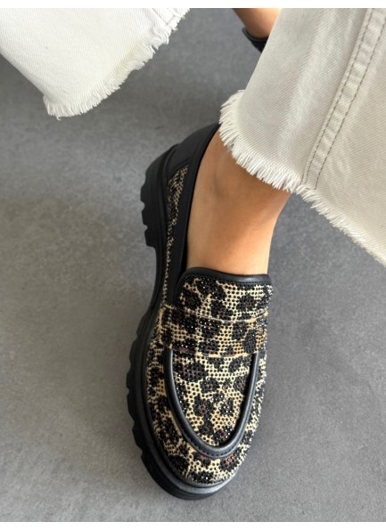 Leopar taşlı loafer ayakkabı 