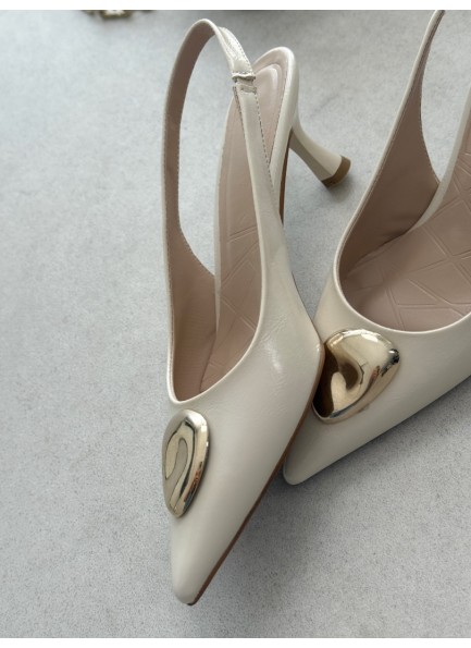 Bej gold tokalı topuklu ayakkabı 