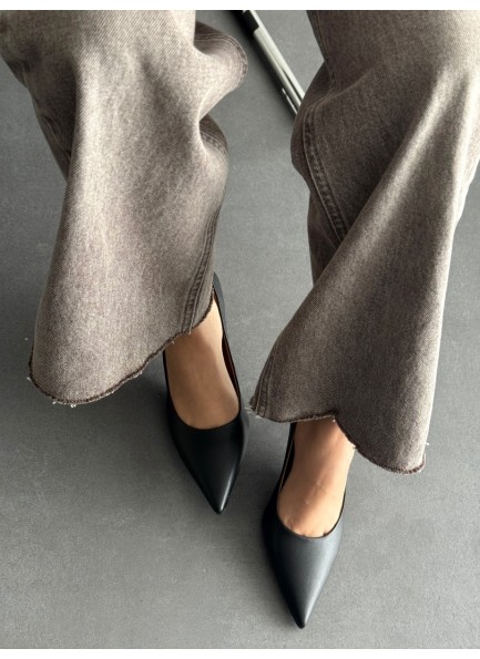 Siyah hakiki deri stiletto