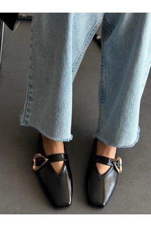 sc0064 Siyah kalpli babet