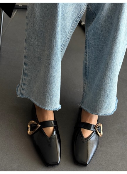 sc0064 Siyah kalpli babet