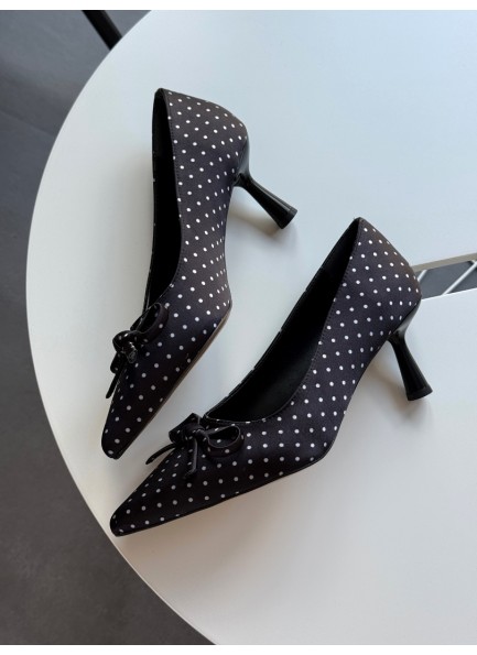 Puantiyeli siyah Stiletto