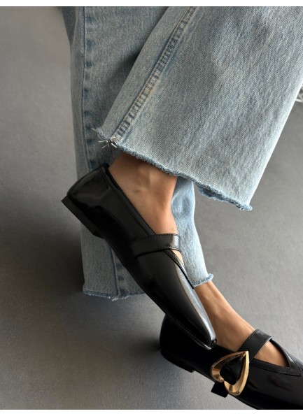 sc0064 Siyah kalpli babet