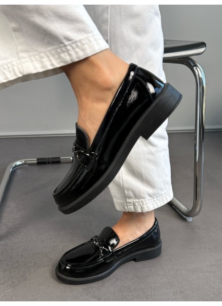 Siyah rugan tokalı loafer 