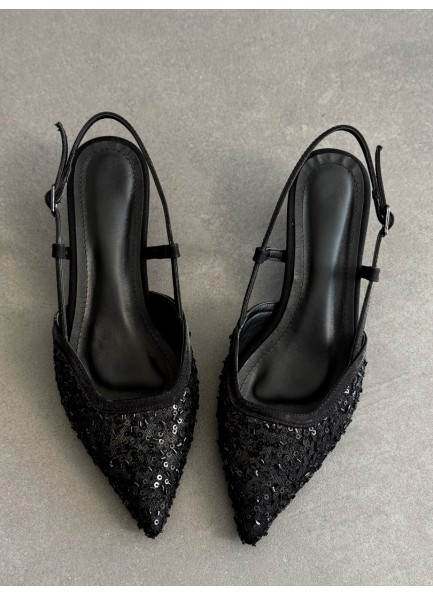 Siyah pullu topuklu ayakkabı 